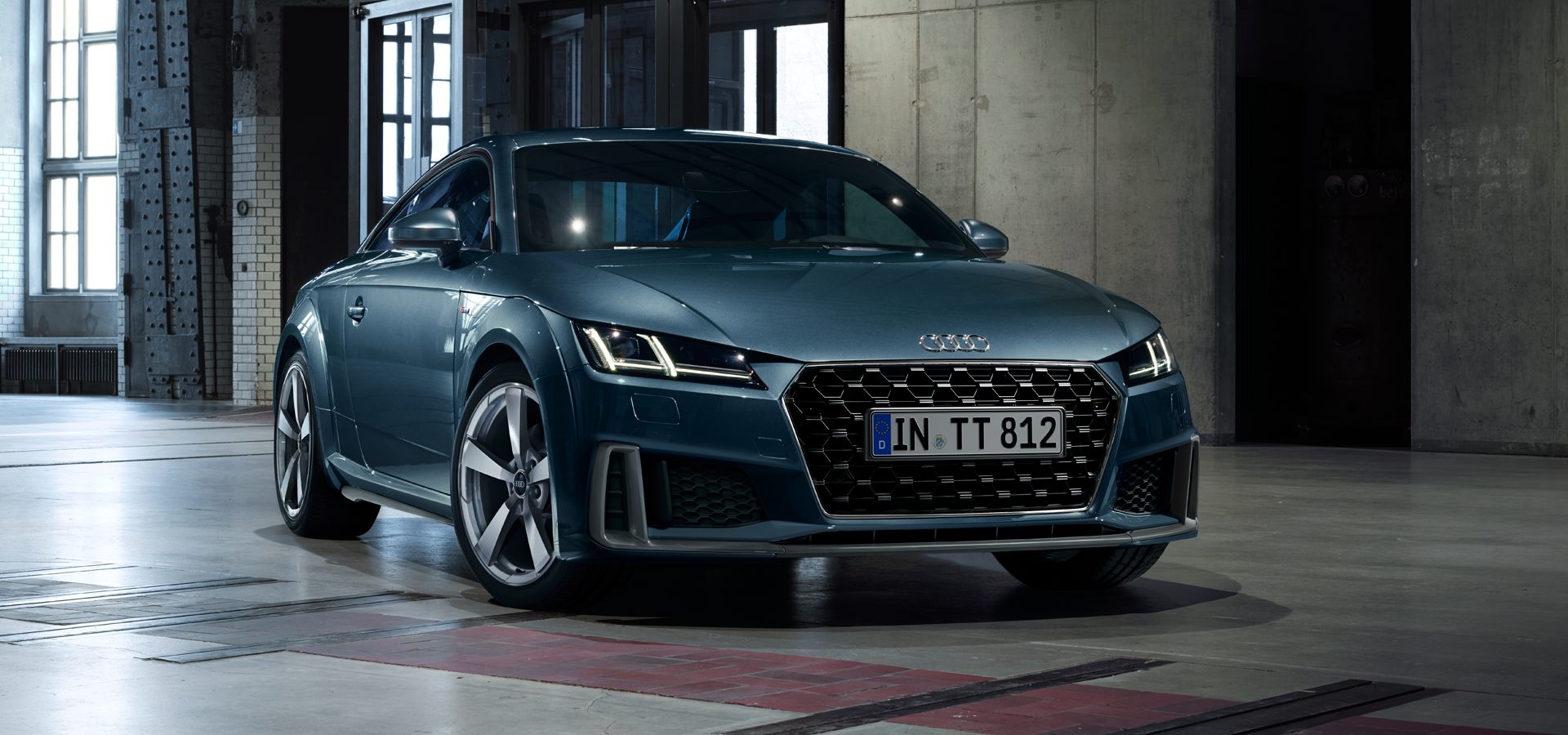 アウディTTに乗ってる人が語る！長所と短所、そして選ぶべき年式とは！？ 